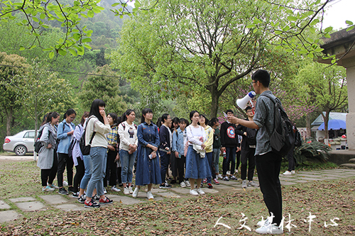 bv伟德源自英国始于1946学生骨干开展文化考察活动