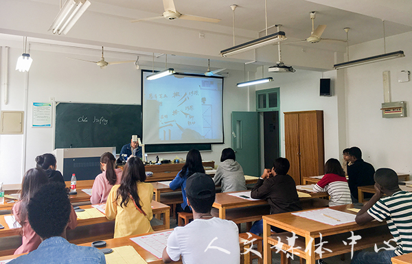 我们留学生体验中国传统书法